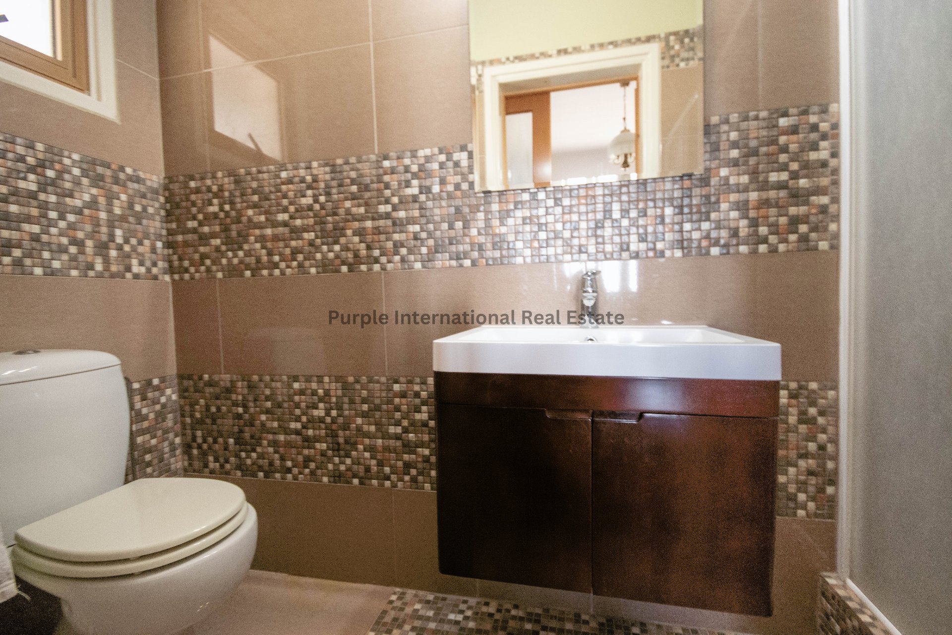 5 bedrooms Villa in Pervolia, Larnaka, Cyprus No. 7762