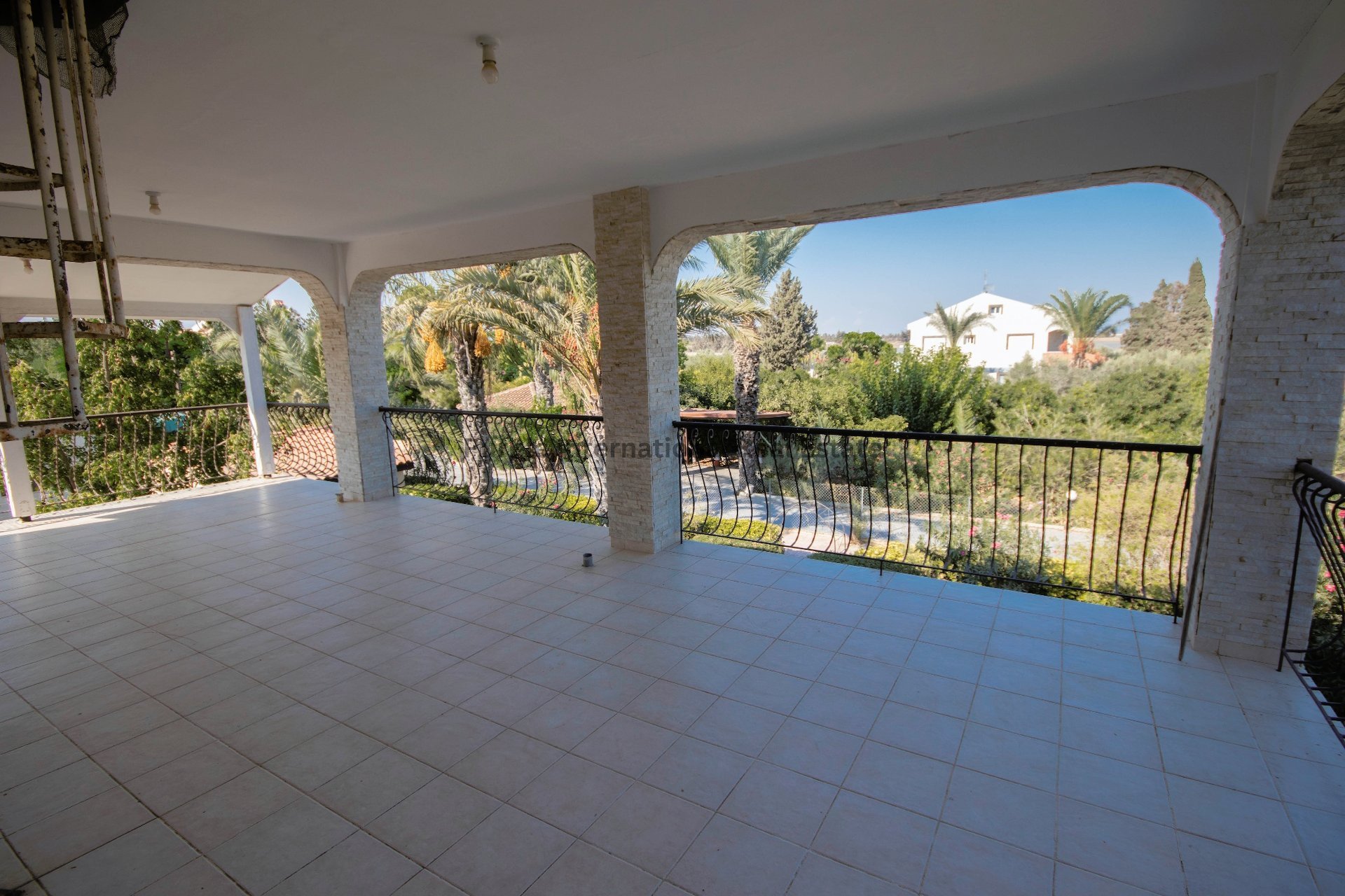 5 bedrooms Villa in Pervolia, Larnaka, Cyprus No. 7762