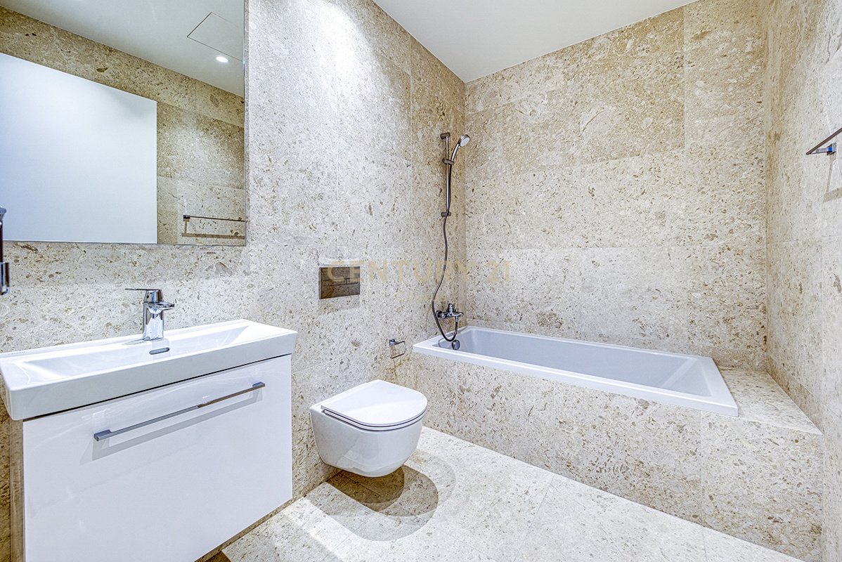 3 dormitorios Apartamento en Germasogeia, Limassol, Chipre No. 53920