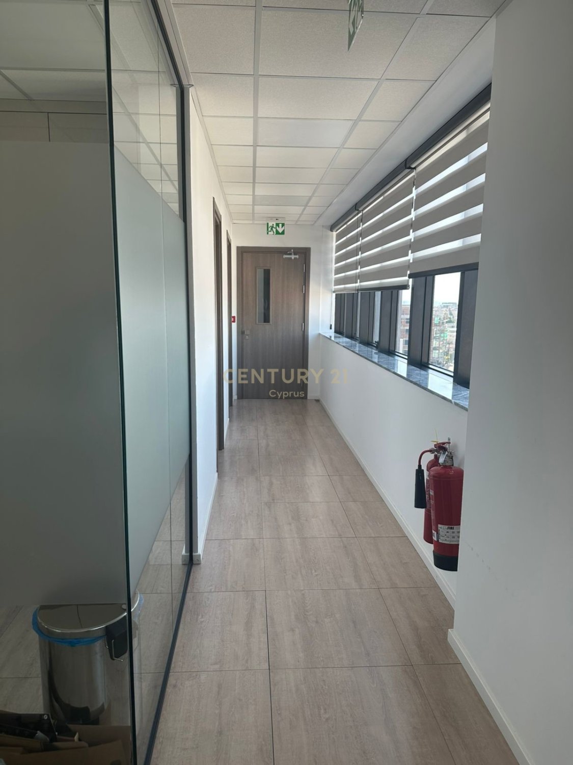 380m2 Oficina en Germasogeia, Limassol, Chipre No. 53916