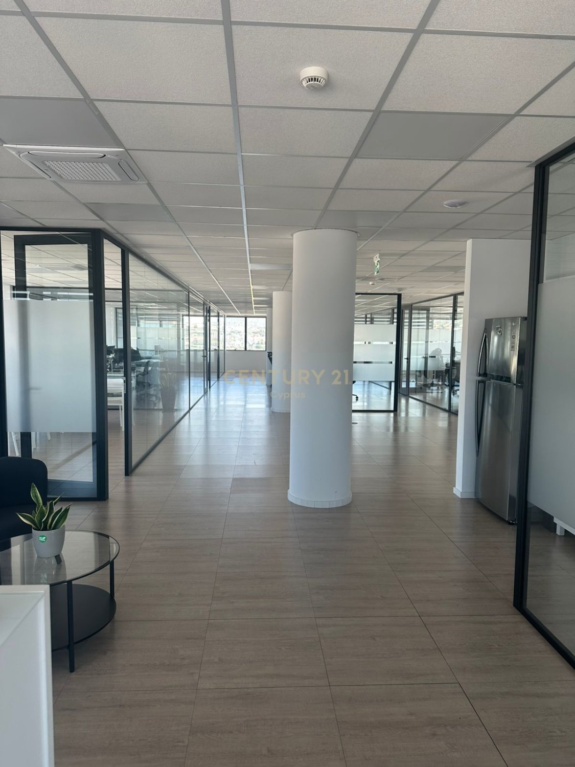 380m2 Oficina en Germasogeia, Limassol, Chipre No. 53916
