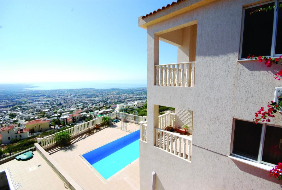 2 bedrooms Villa in Paphos, Cyprus No. 38225