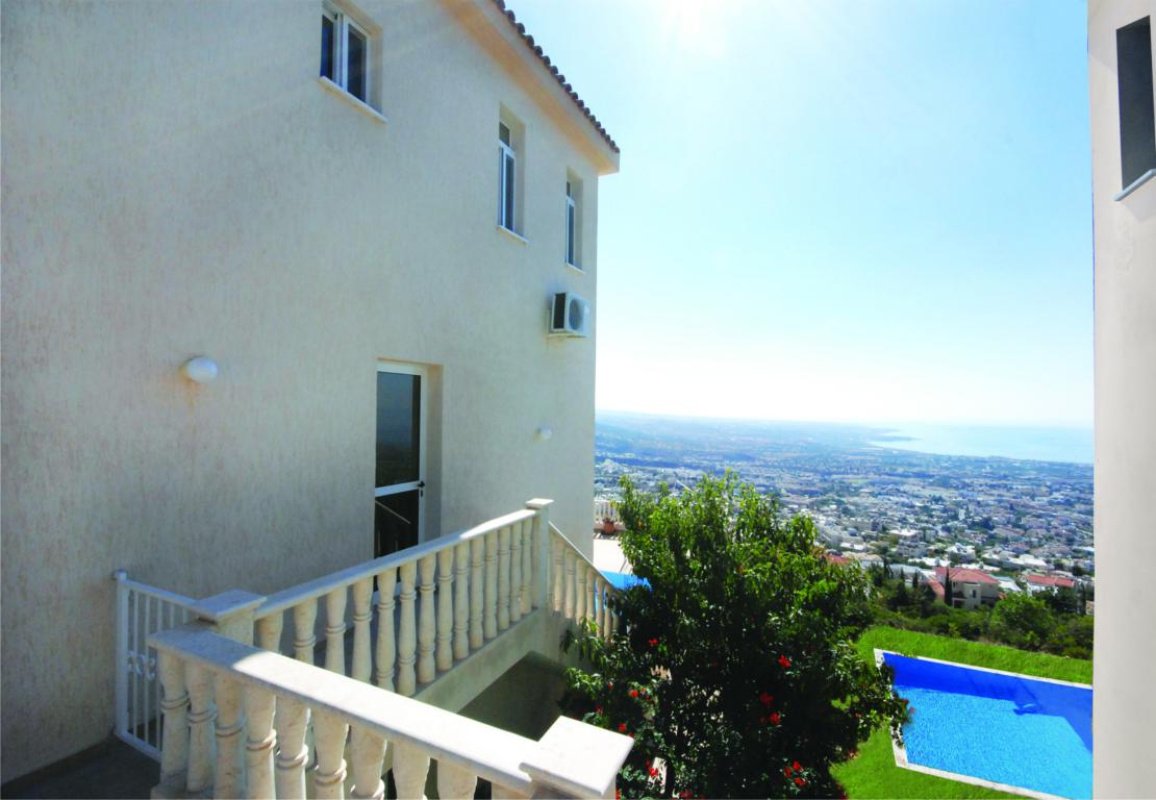 2 bedrooms Villa in Paphos, Cyprus No. 38225