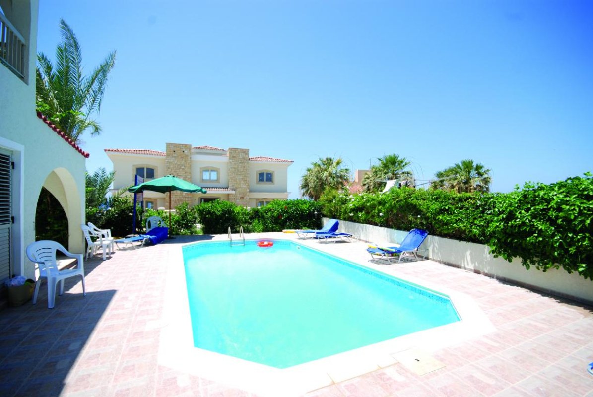 4 chambres Villa à Paphos, Chypre No. 38223
