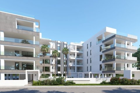 Квартира с 2 спальнями в Ларнака, Кипр № 44347