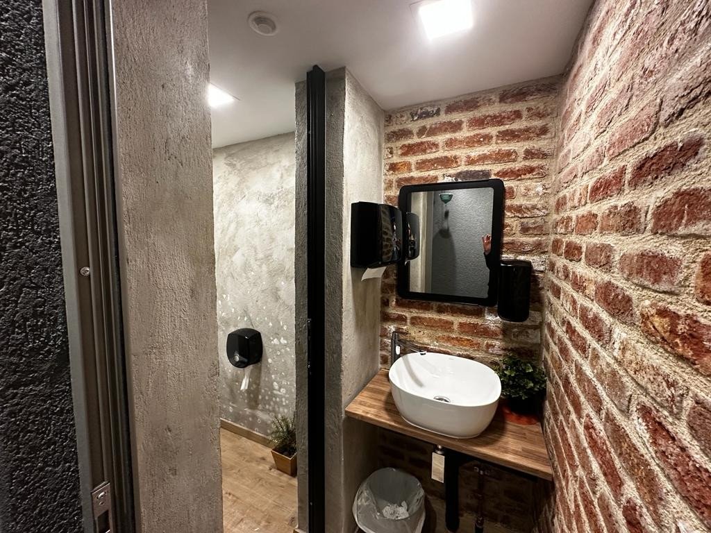 352m2 Oficina en Limassol, Chipre No. 53905