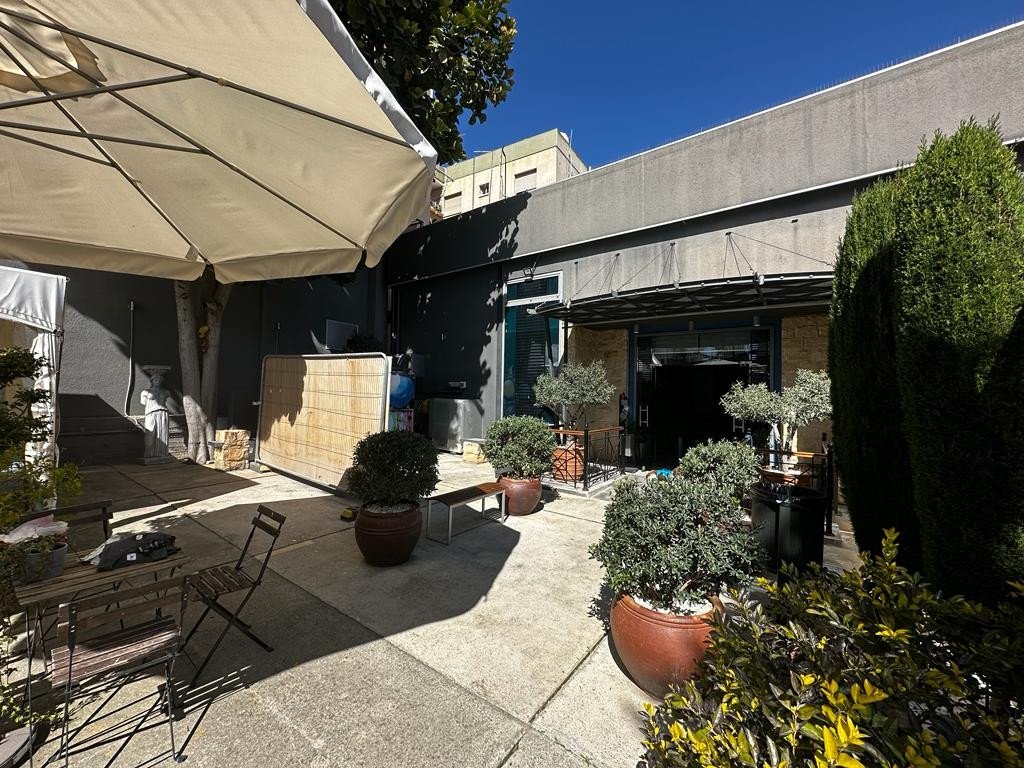 352m2 Oficina en Limassol, Chipre No. 53905
