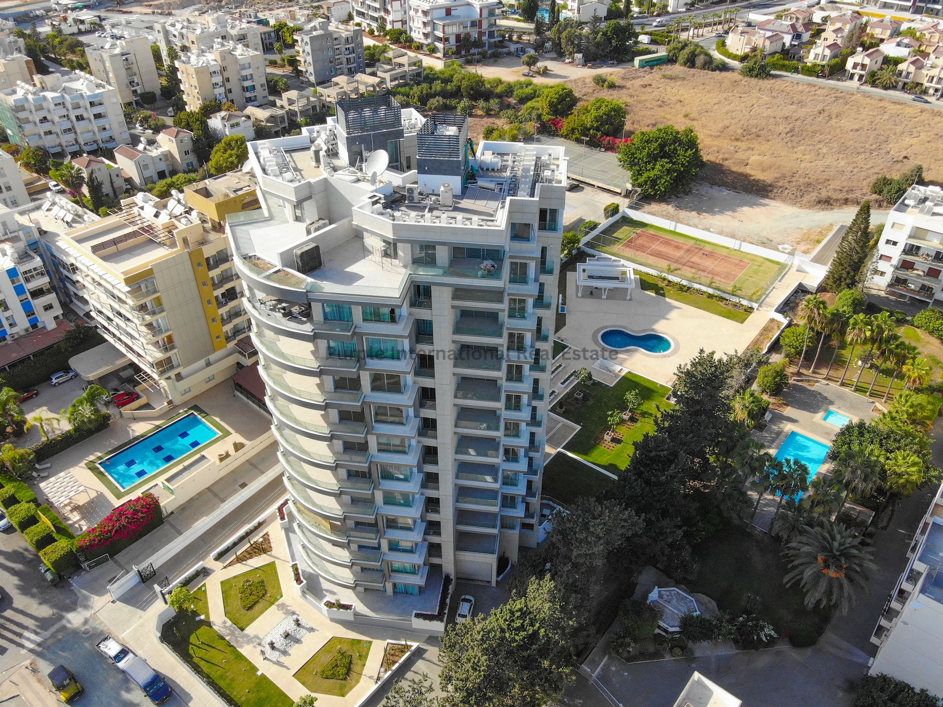 2 bedrooms Apartment in Agios Tychonas, Limassol, Cyprus No. 51542