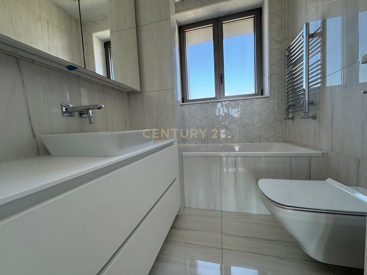 3 chambres Appartement à Mouttagiaka, Limassol, Chypre No. 55936