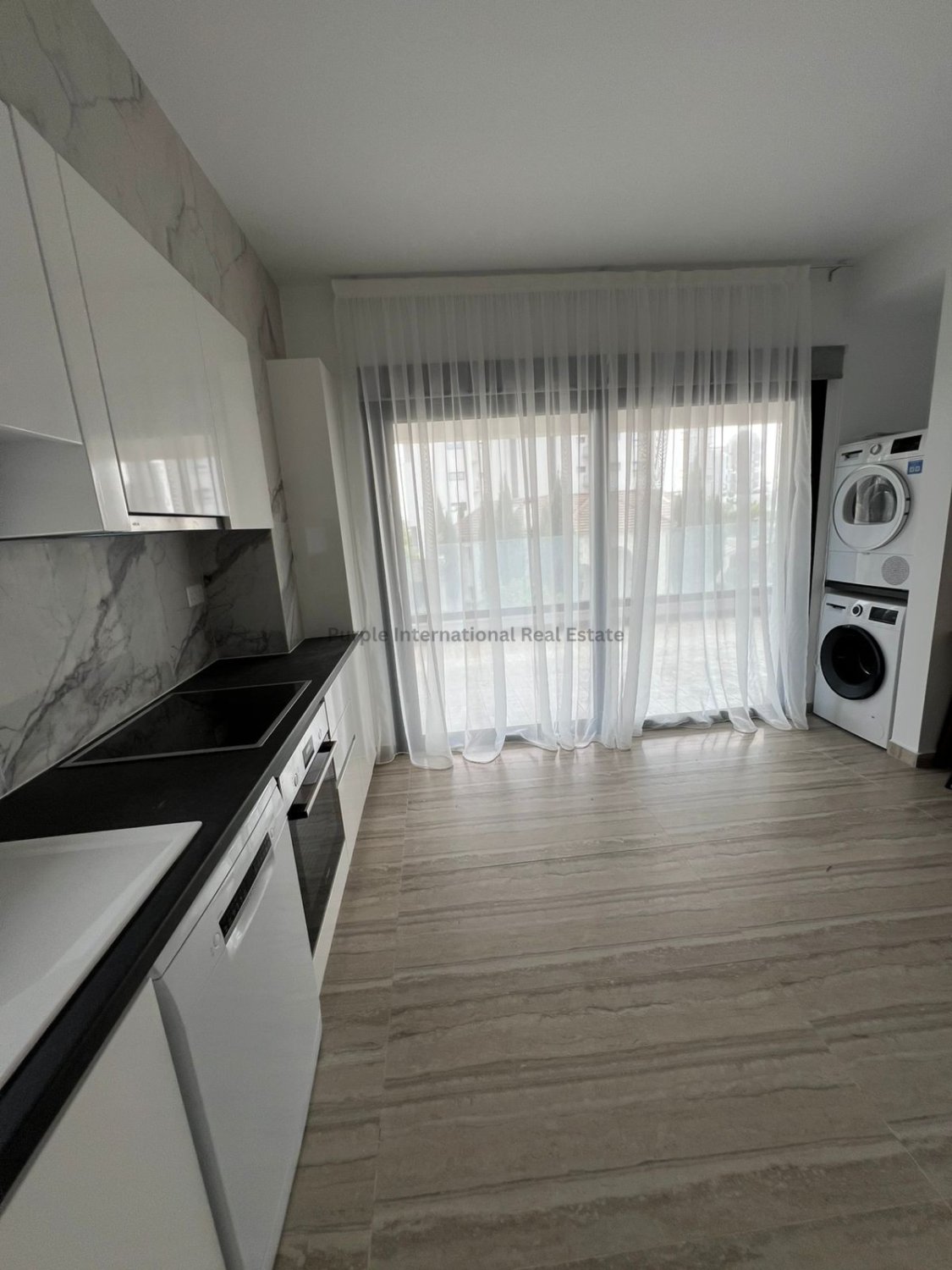 3 bedrooms Apartment in Germasogeia, Limassol, Cyprus No. 58278