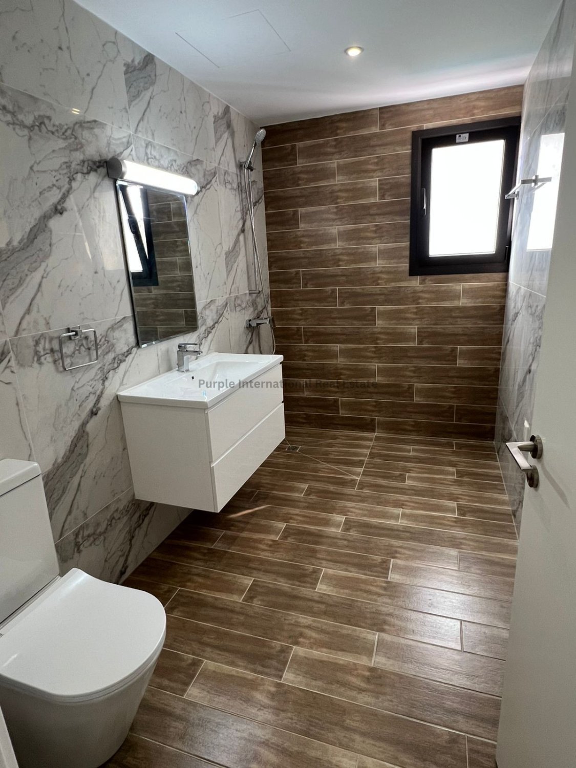 3 bedrooms Apartment in Germasogeia, Limassol, Cyprus No. 58278