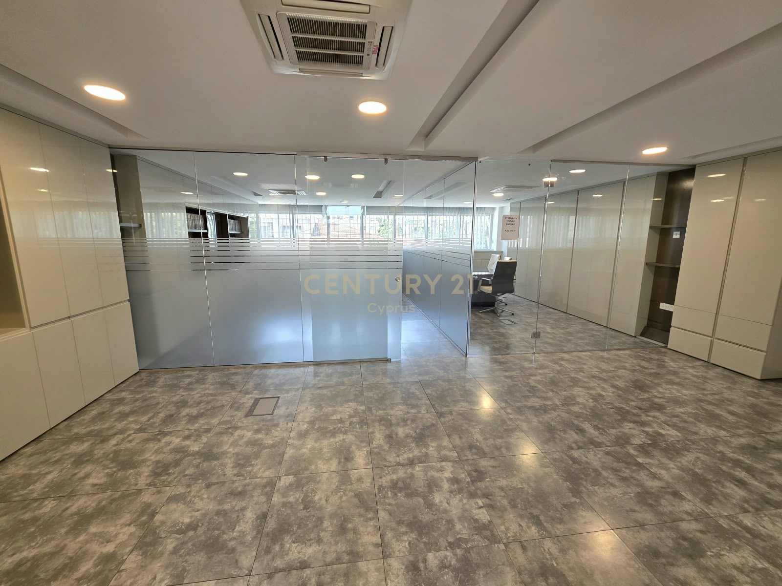 100m2 Bureau à Limassol, Chypre No. 58579