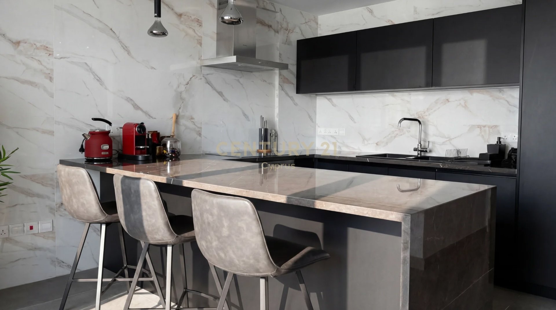 3 dormitorios Apartamento en Limassol, Chipre No. 58580