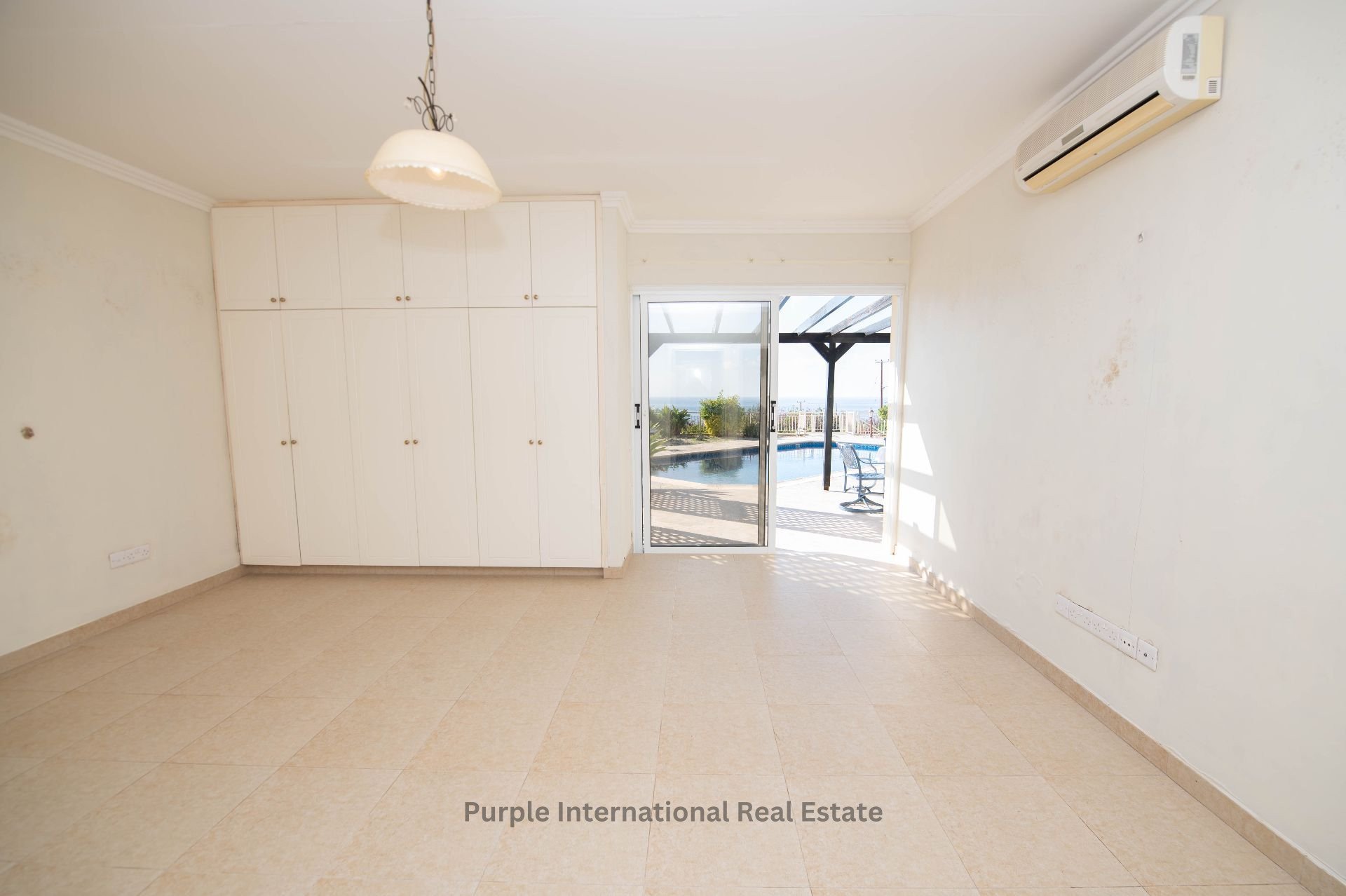 4 bedrooms Bungalow in Sea Caves, Pegeia, Paphos, Cyprus No. 35745