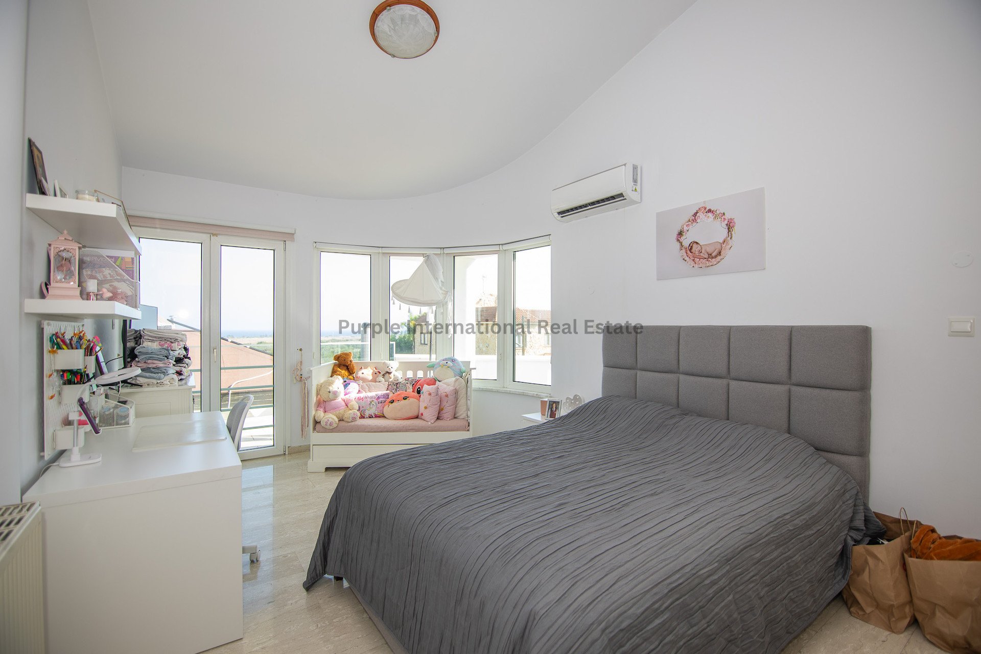 5 bedrooms Villa in Deryneia, Ammochostos, Cyprus No. 39293