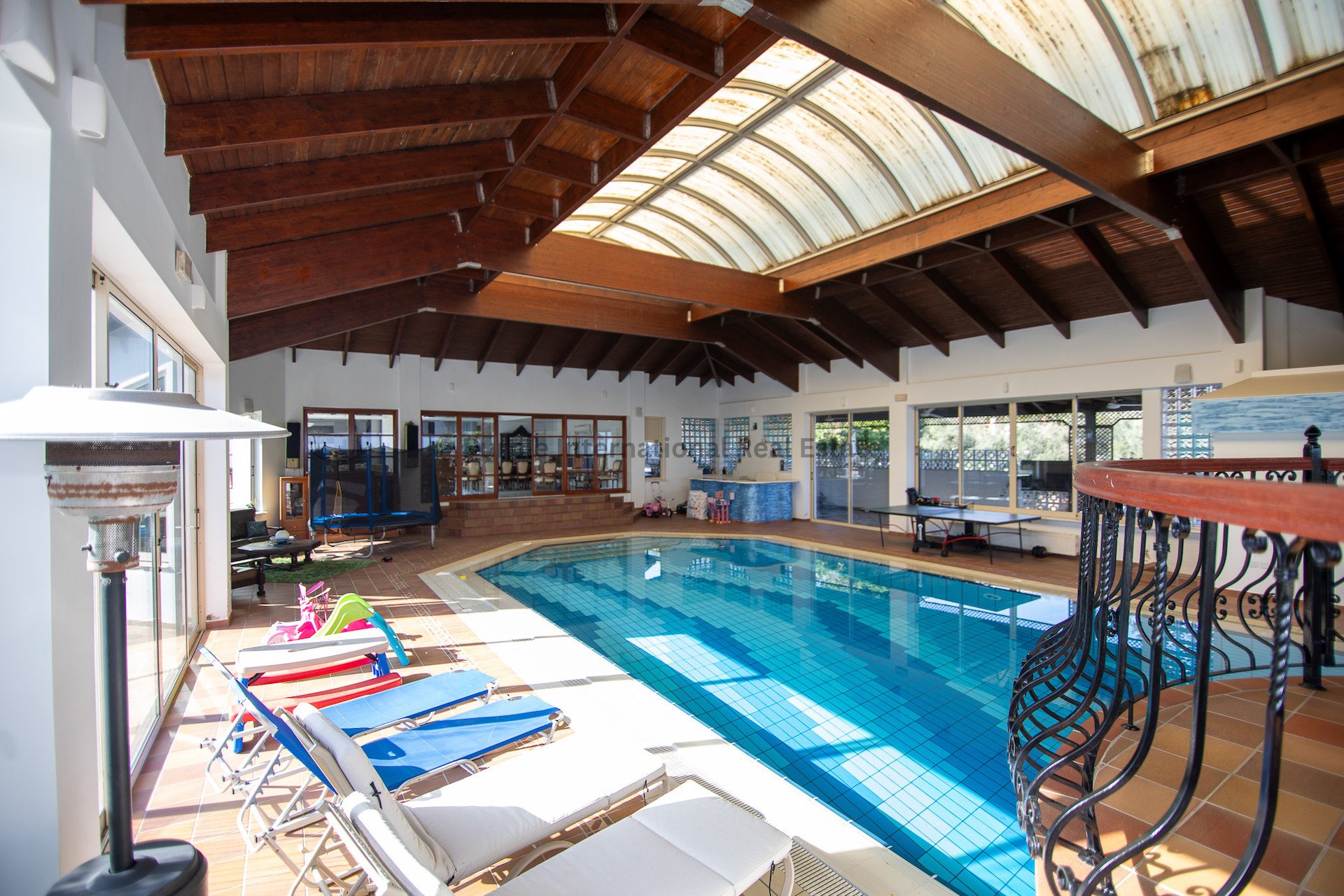 5 bedrooms Villa in Deryneia, Ammochostos, Cyprus No. 39293