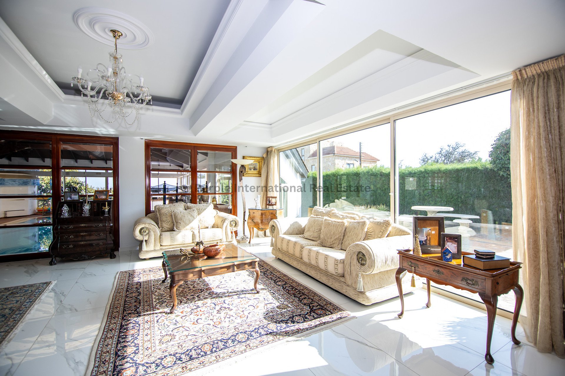 5 bedrooms Villa in Deryneia, Ammochostos, Cyprus No. 39293