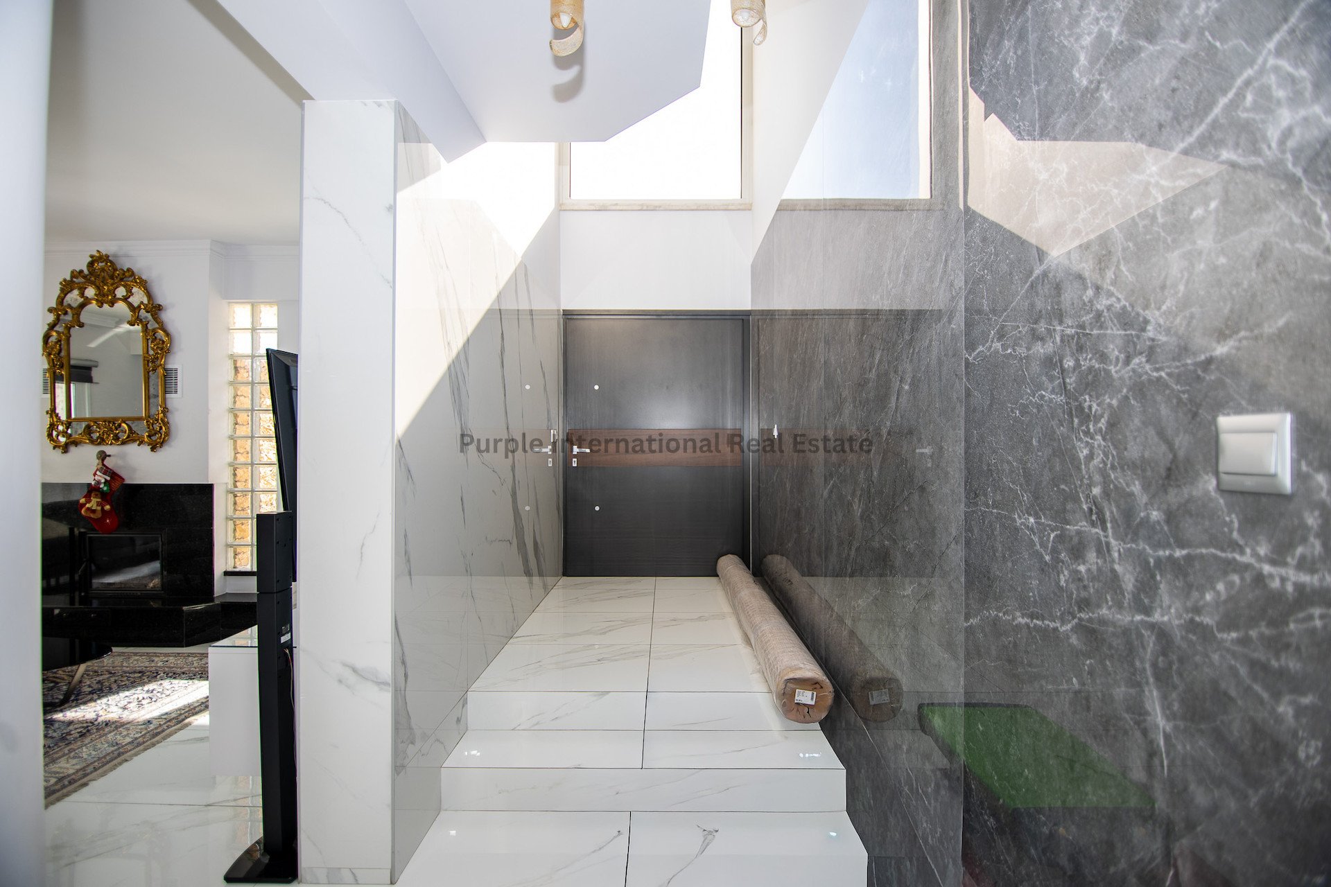 5 bedrooms Villa in Deryneia, Ammochostos, Cyprus No. 39293