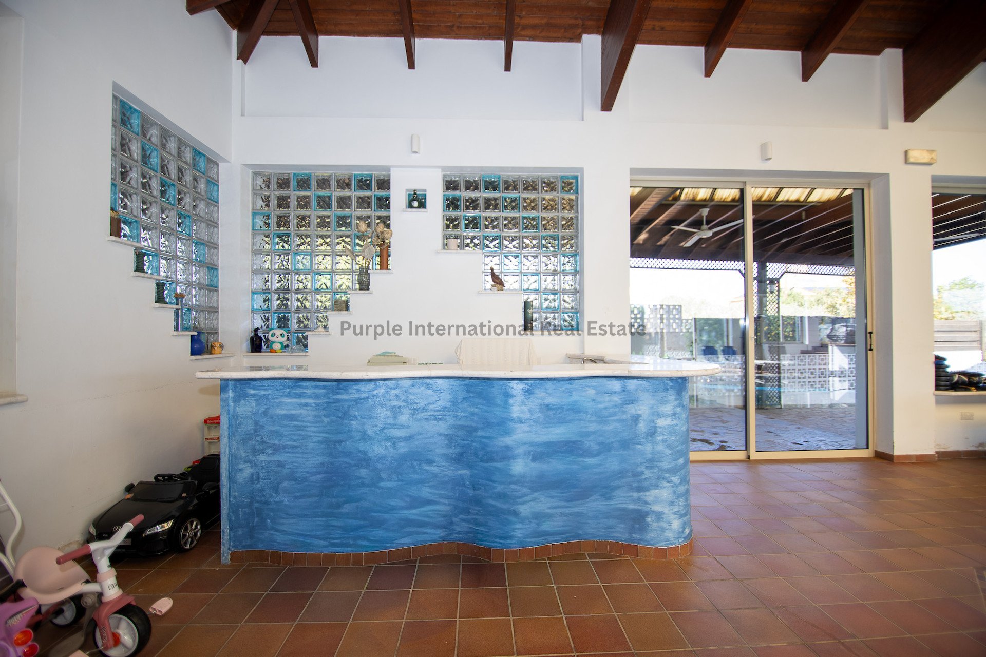 5 bedrooms Villa in Deryneia, Ammochostos, Cyprus No. 39293
