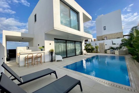 4 bedrooms Villa in Protaras, Ammochostos, Cyprus No. 45675