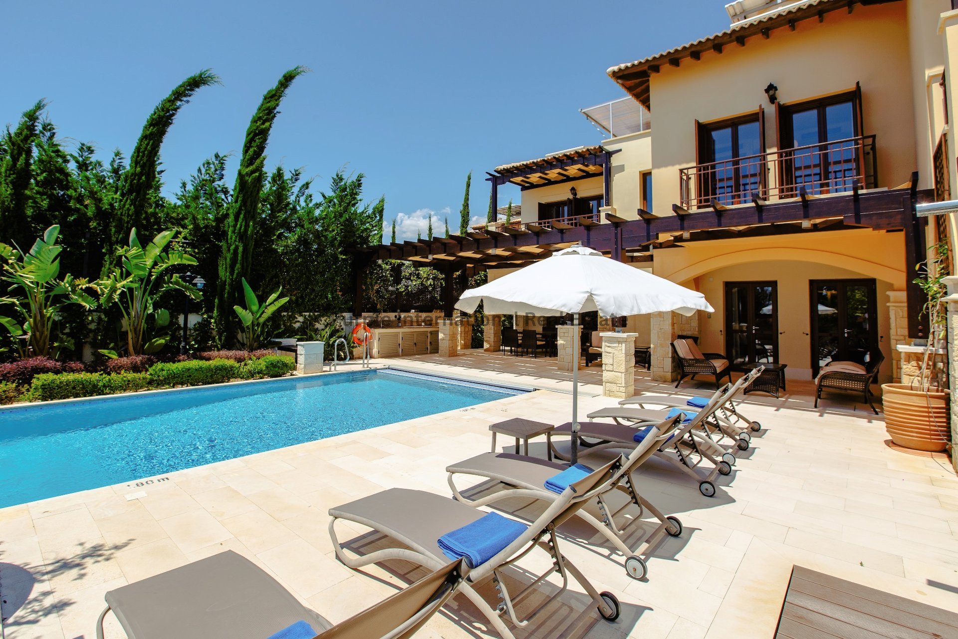 Вилла с 3 спальнями в Aphrodite Hills, Куклия, Пафос, Кипр № 7495