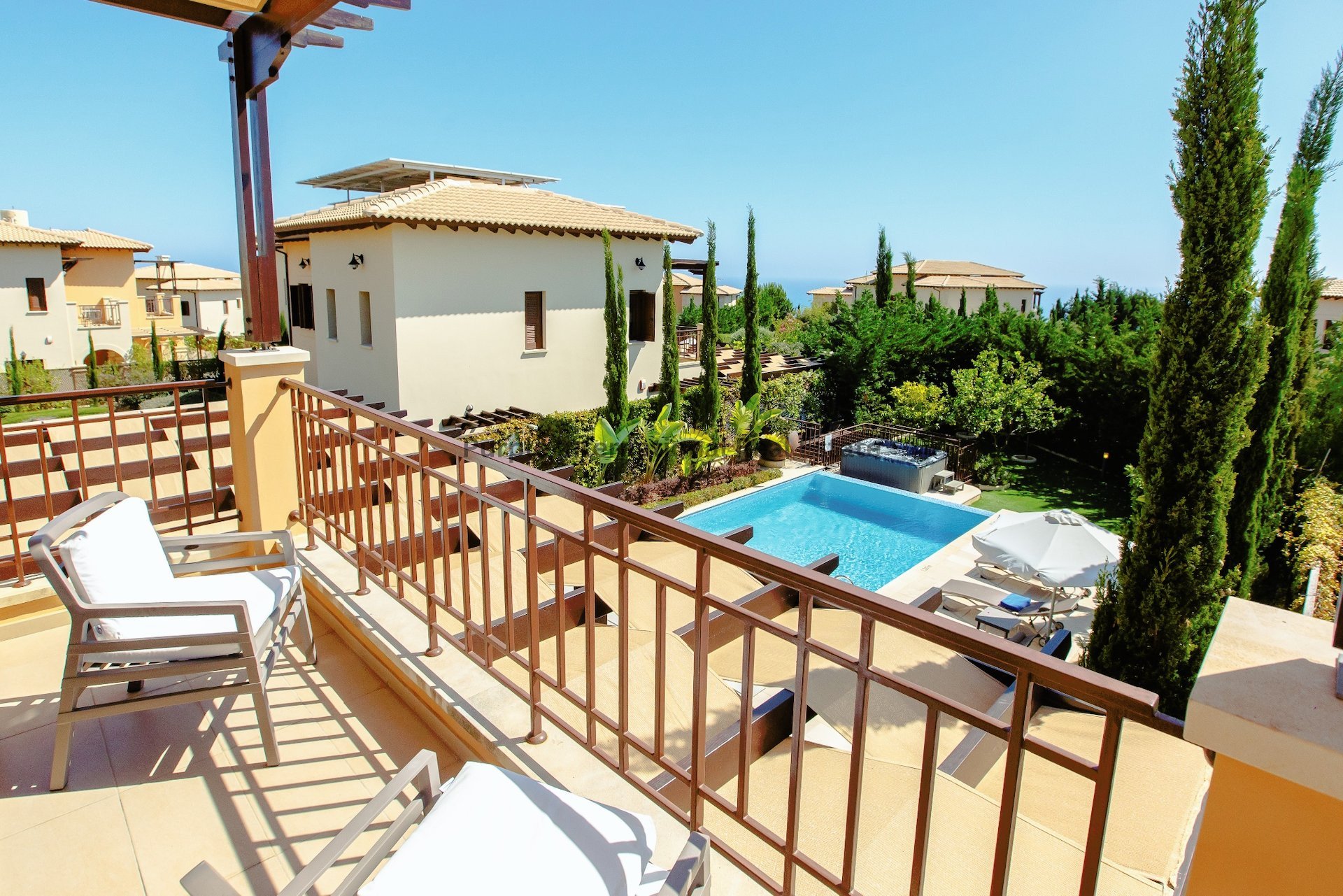 Вилла с 3 спальнями в Aphrodite Hills, Куклия, Пафос, Кипр № 7498