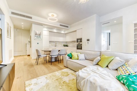 3 dormitorios Apartamento en Germasogeia, Limassol, Chipre No. 54185