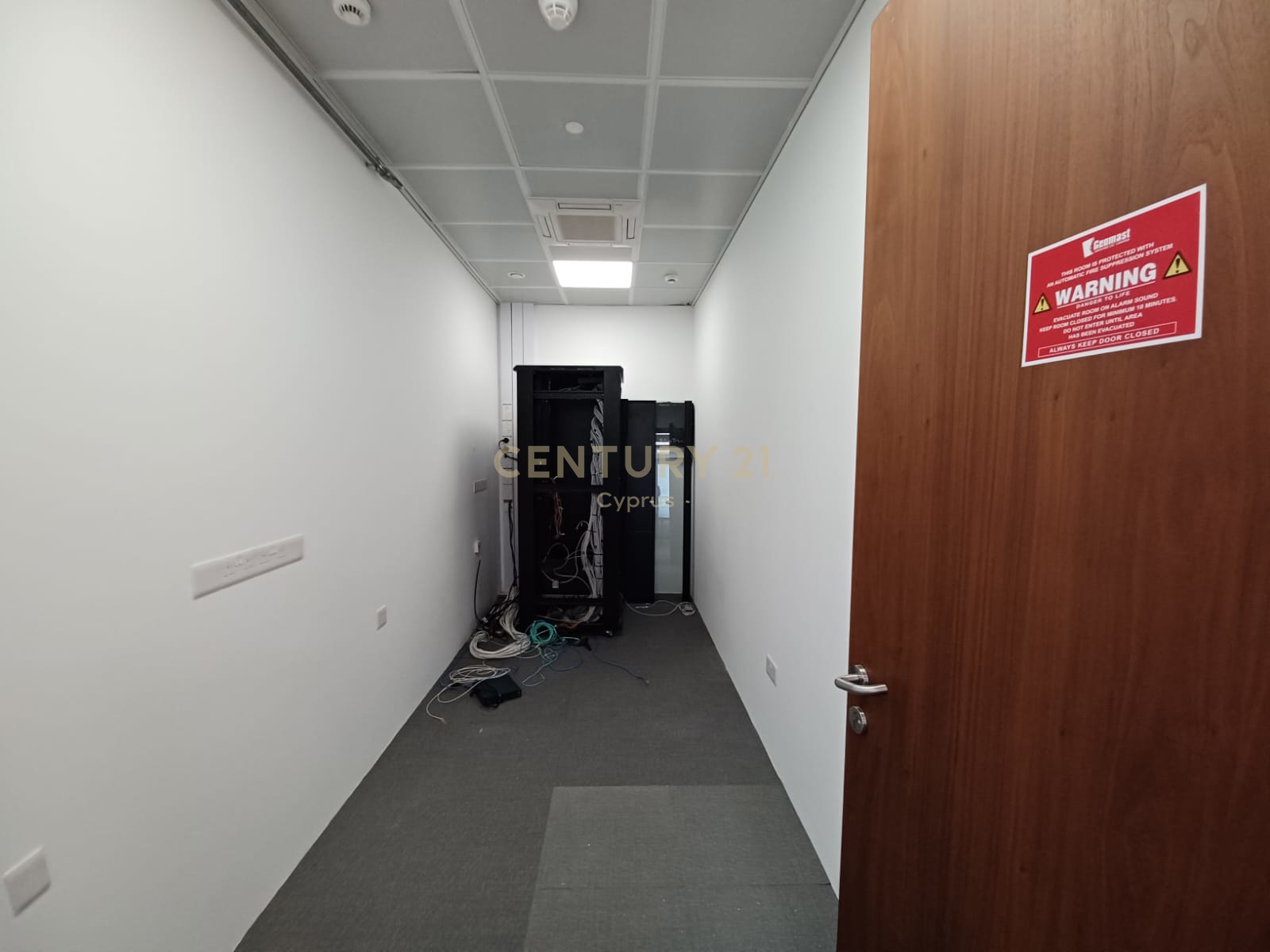 373m2 Oficina en Limassol, Chipre No. 54179