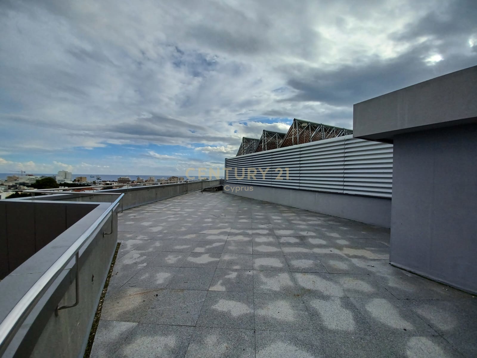 373m2 Oficina en Limassol, Chipre No. 54179