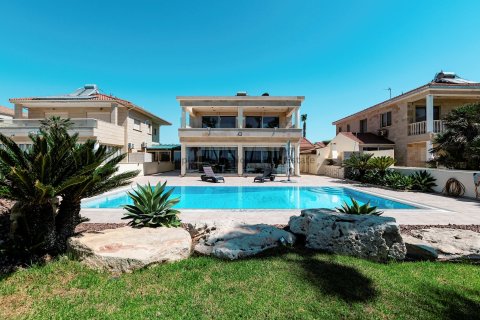 4 dormitorios Villa en Kiti, Larnaka, Chipre No. 8005