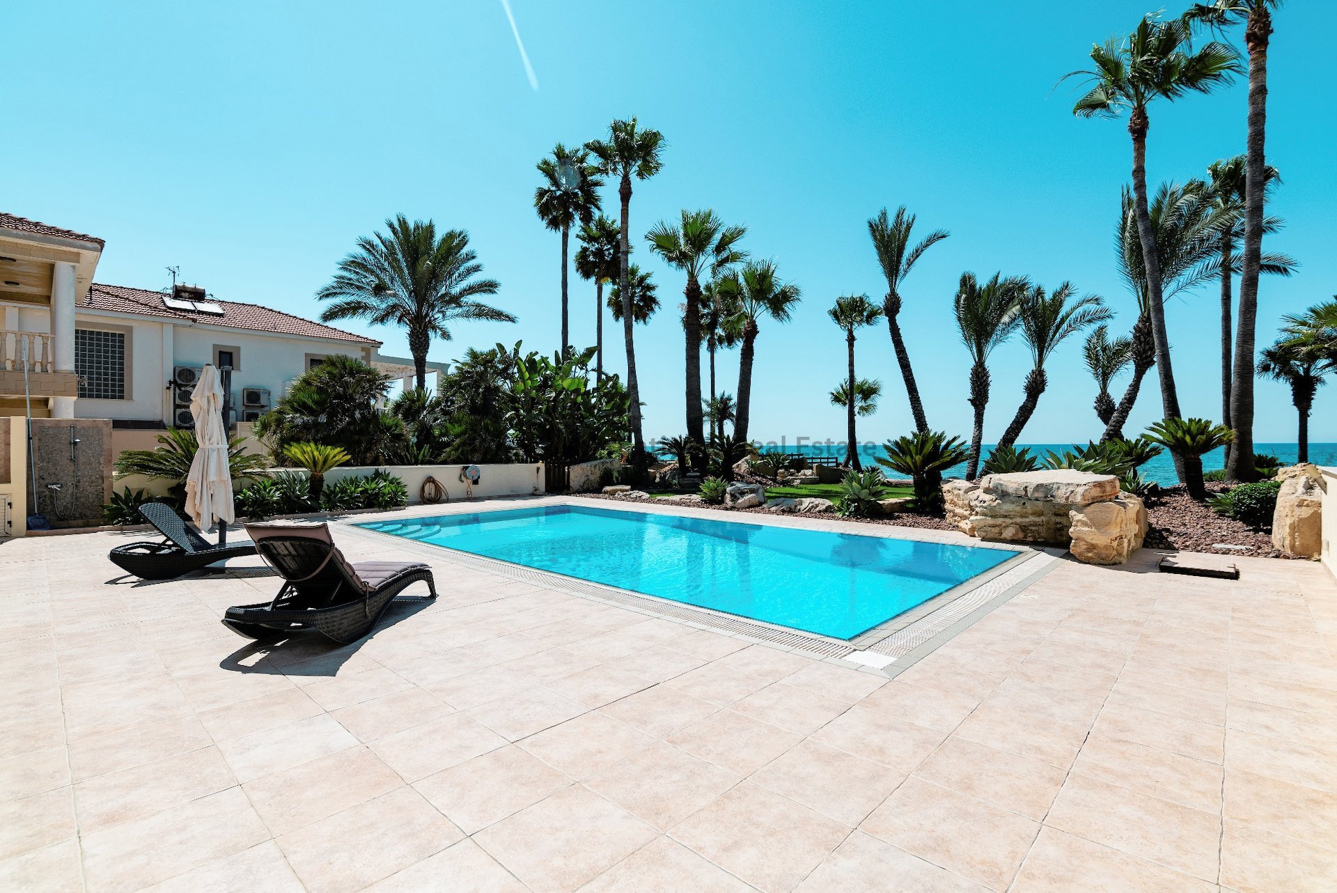 4 bedrooms Villa in Kiti, Larnaka, Cyprus No. 8005