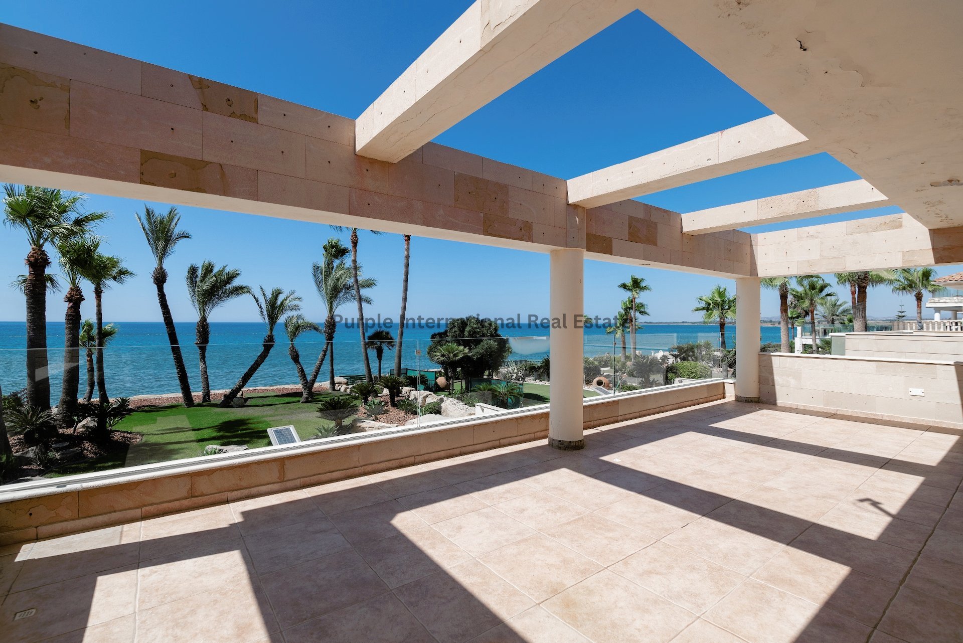 4 bedrooms Villa in Kiti, Larnaka, Cyprus No. 8005