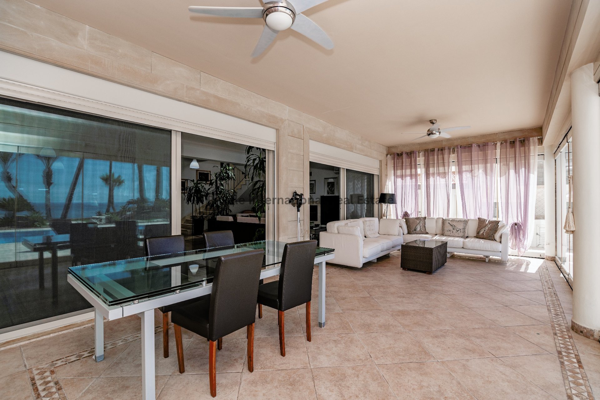 4 bedrooms Villa in Kiti, Larnaka, Cyprus No. 8005