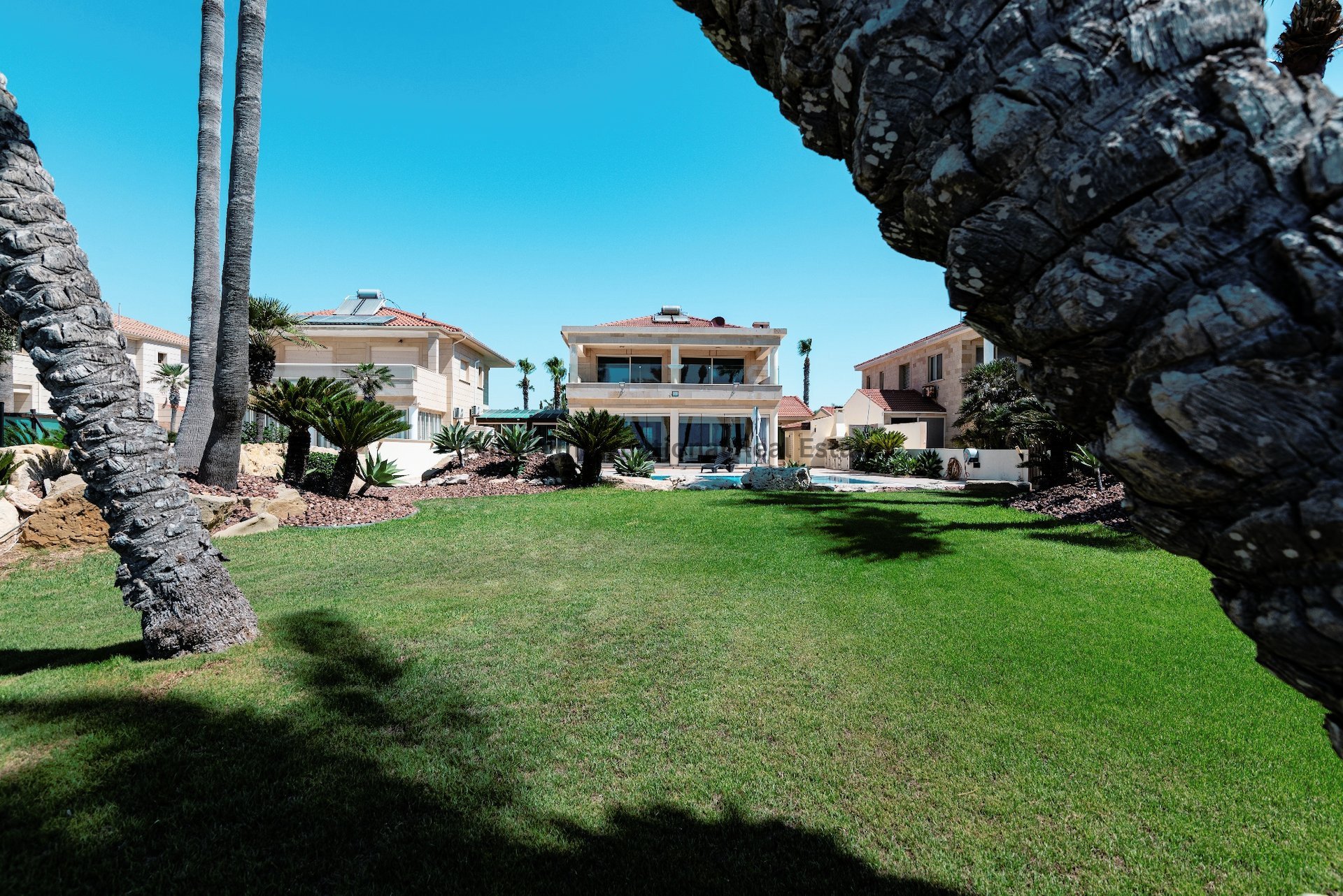 4 bedrooms Villa in Kiti, Larnaka, Cyprus No. 8005