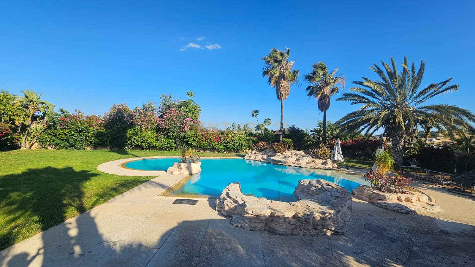5 bedrooms Villa in Parekklisia, Limassol, Cyprus No. 53625