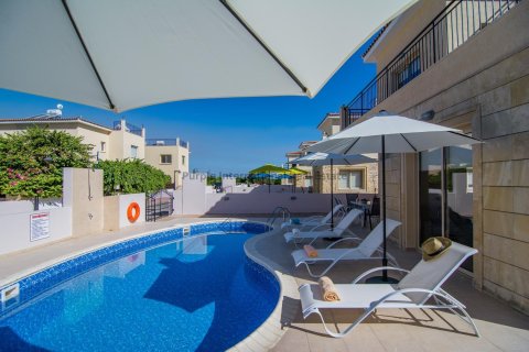 3 bedrooms Villa in Paphos, Cyprus No. 30269