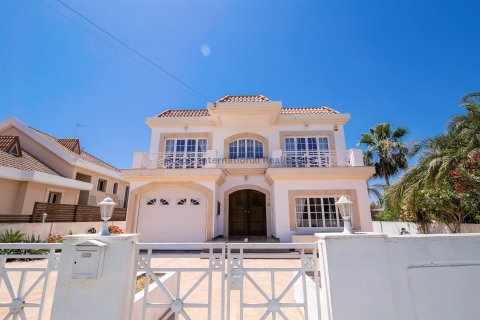 3 bedrooms Villa in Kiti, Larnaka, Cyprus No. 52416