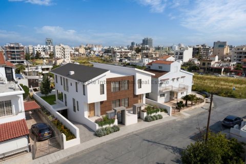 3 bedrooms Villa in Larnaka, Cyprus No. 52419