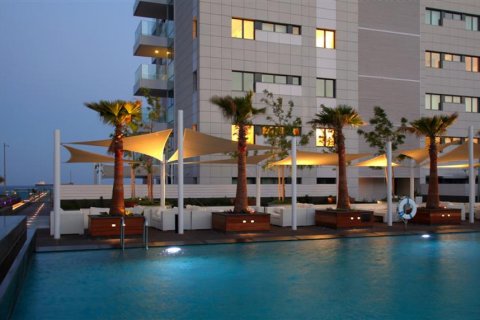 3 bedrooms Apartment in Nicosia, Cyprus No. 38361