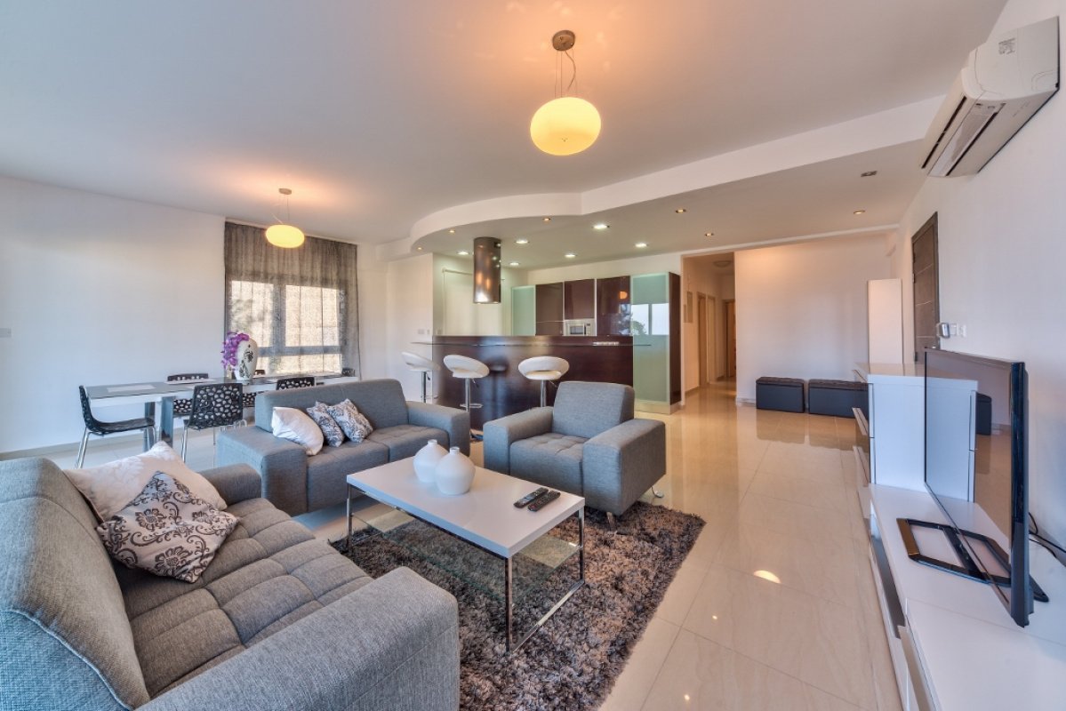 3 bedrooms Apartment in Nicosia, Cyprus No. 38262