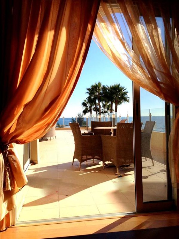 3 bedrooms Apartment in Limassol, Cyprus No. 38260