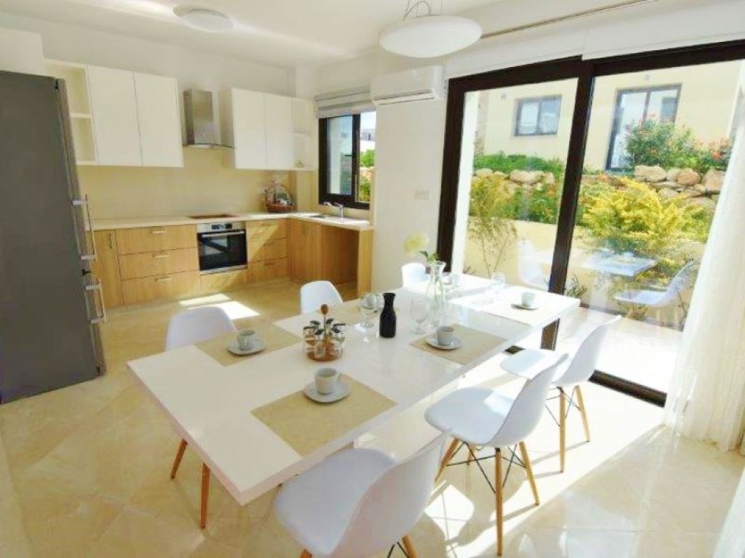 3 bedrooms Villa in Paphos, Cyprus No. 38552