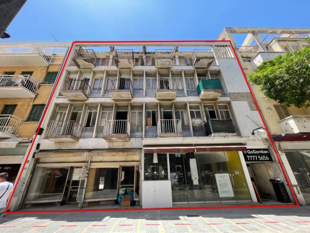 1322m2 Local comercial en Nicosia, Chipre No. 37967