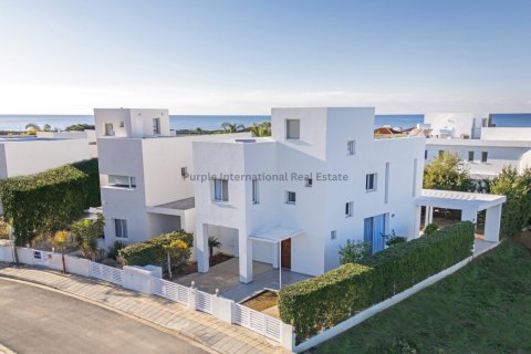 3 bedrooms Villa in Coral Bay, Pegeia, Paphos, Cyprus No. 56579