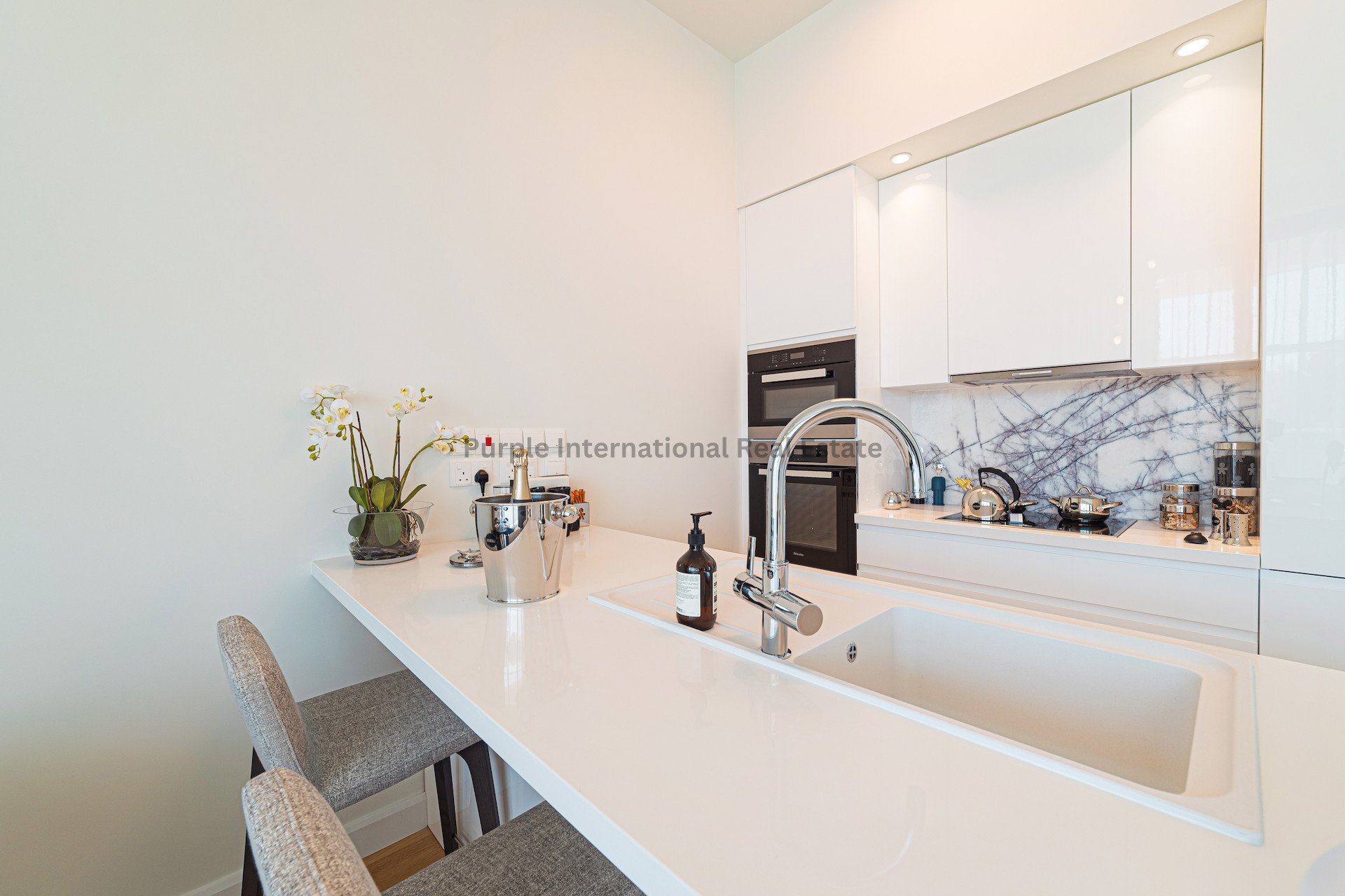 4 bedrooms Villa in Oroklini, Larnaka, Cyprus No. 56582
