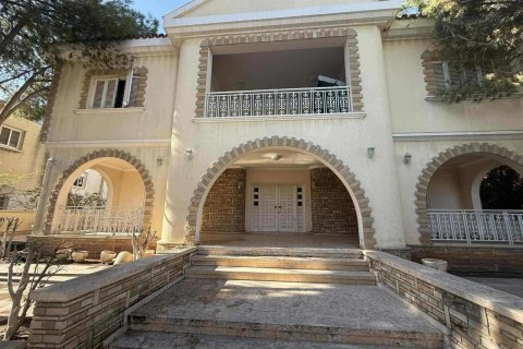 5 bedrooms Villa in Limassol, Cyprus No. 47158