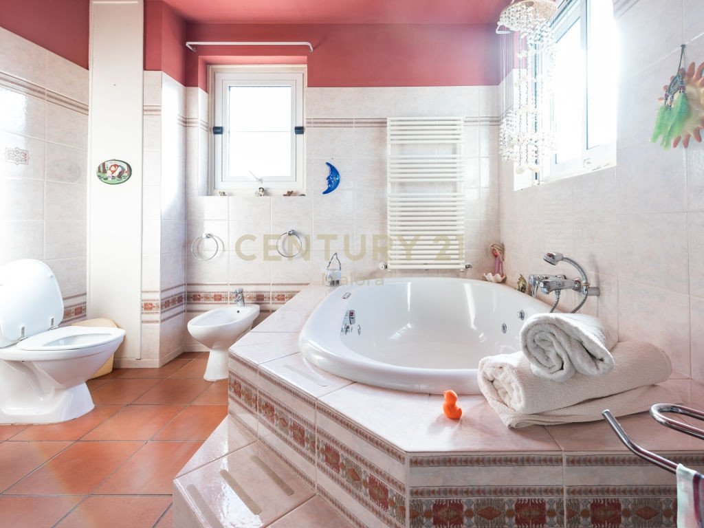 4 dormitorios Villa en Mesa Geitonia, Limassol, Chipre No. 6223