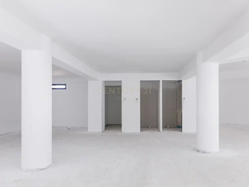 544m2 Boutique à Germasogeia, Limassol, Chypre No. 53952