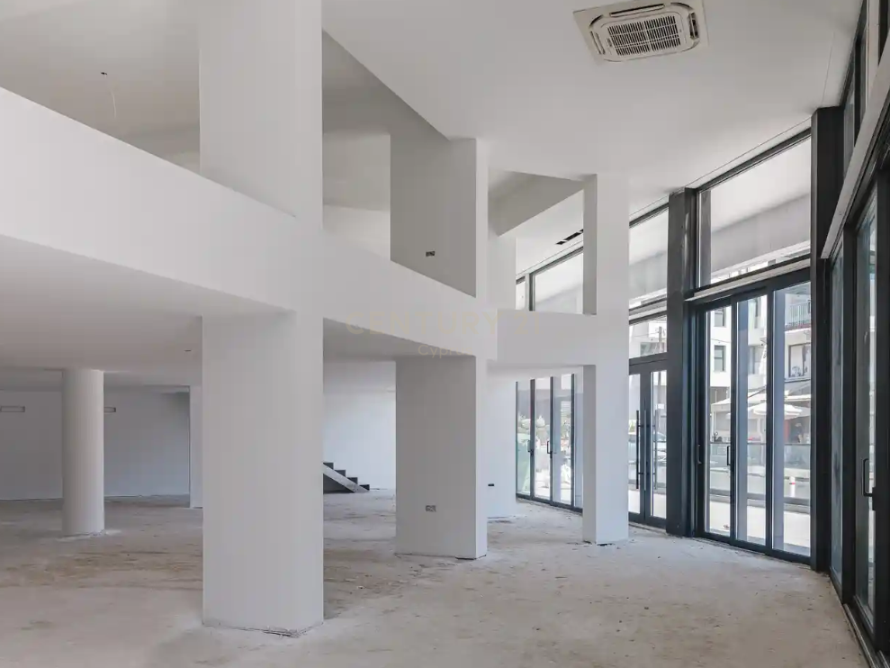 544m2 Boutique à Germasogeia, Limassol, Chypre No. 53952