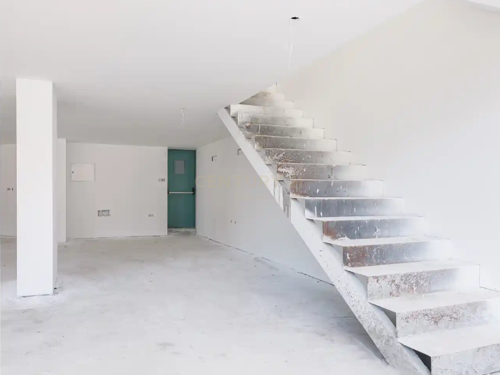 544m2 Boutique à Germasogeia, Limassol, Chypre No. 53952